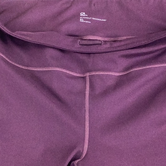 GapFit Woman’s Size X-Large Yoga Pants. - Picture 5 of 10